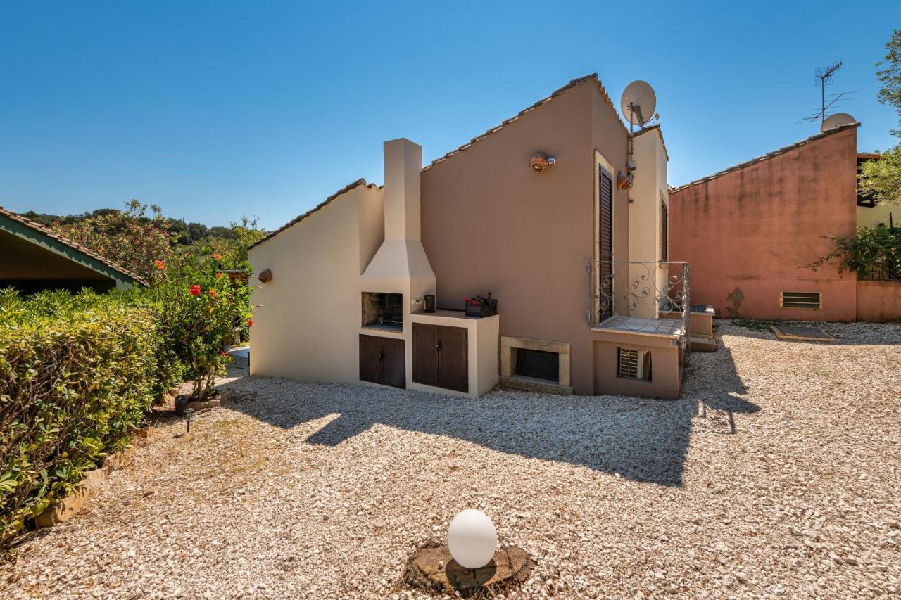 Casa Vacanza Il Bouganville Villasimius Extérieur photo